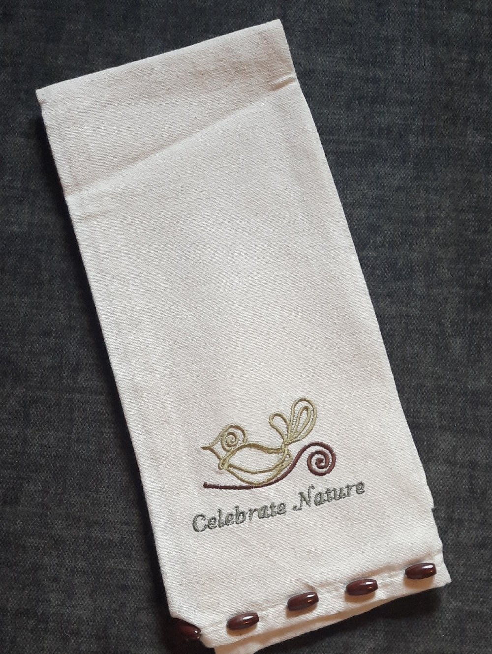 Celebrate Nature Embroidered Cotton Kitchen Fingertip Towel Bird Wood Beads NWT